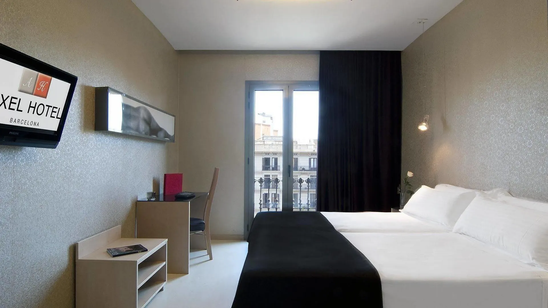 Axel Hotel Barcelona - Adults Only 4*,